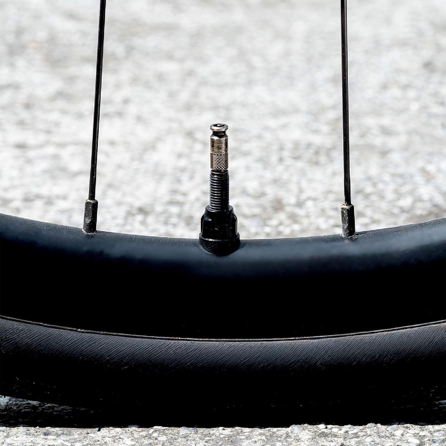 LEZYNE Tubeless Valves with Clik Technology - Lightweight Easy-to-Use CNC-Machined Aluminum Tubeless-Ready Clik TLR Valve Pro - 44mm