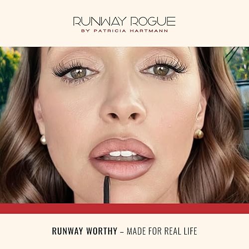Miniatura 7 de Runway Rogue Lápiz labial Designer Liner, delineador de labios y sacapuntas mate de ciruela apagada, comienza el espectáculo