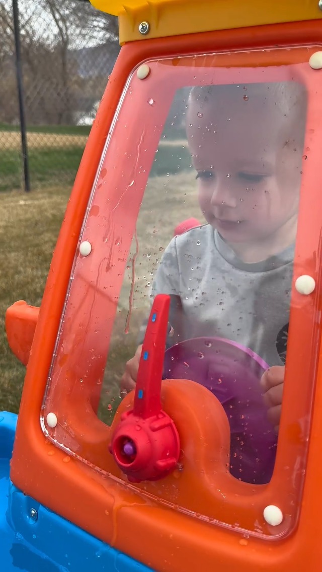Amazon.com: Step2 Car Wash Splash Center, Kids Water Table