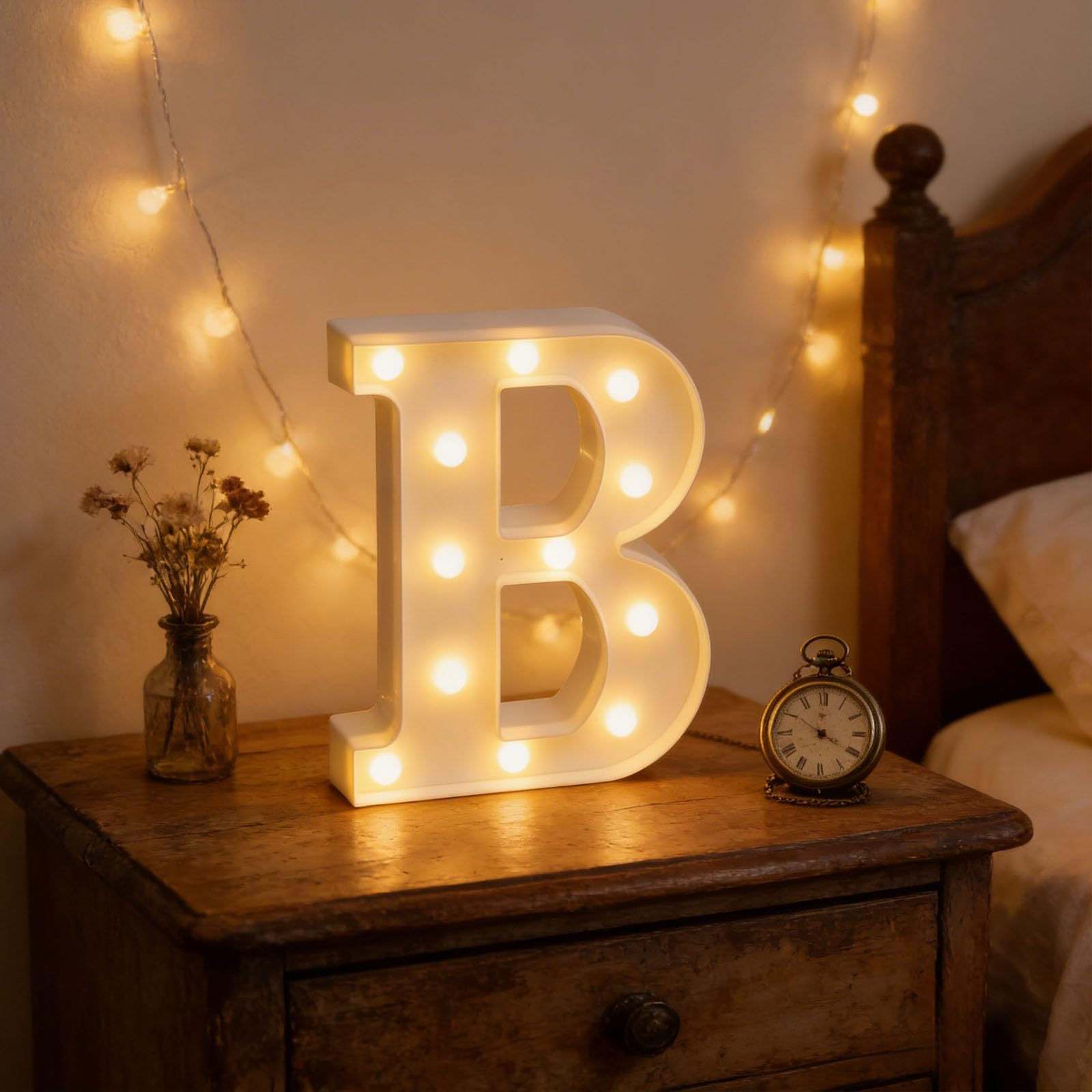 Marquee Letters, Led Letter Lights, 26 Alphabet Battery Powered LED Light Up Name Sign, Decorative Lighted Standing Letters for Bedroom Salon Holiday Event Home Aesthetic Room (6.46"x8.86"x1.63")