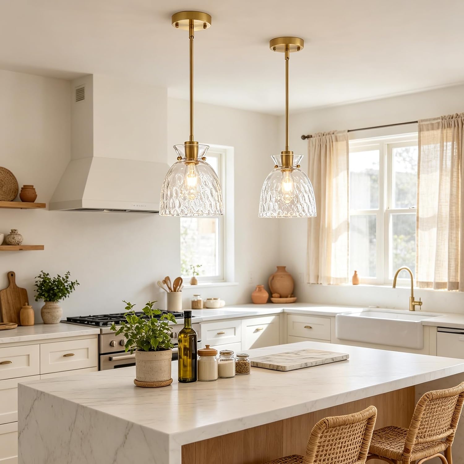 Pendant Lights Kitchen Island, Gold Pendant Light with Hand-Blown Hammered Clear Glass, 7.5Inch Hanging Light Fixtures Brass Island Lights for Kitchen Sink, 1 Pack