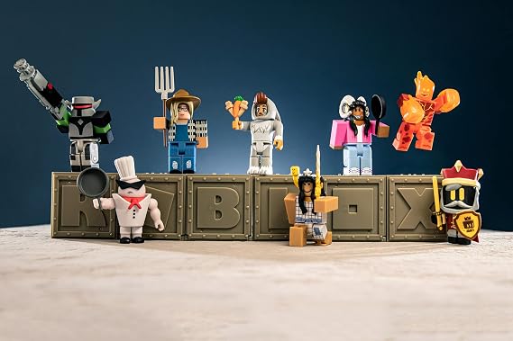 Roblox Action Collection - Series 10 Mystery Figure 6-Pack [Includes 6 Exclusive Virtual Items]