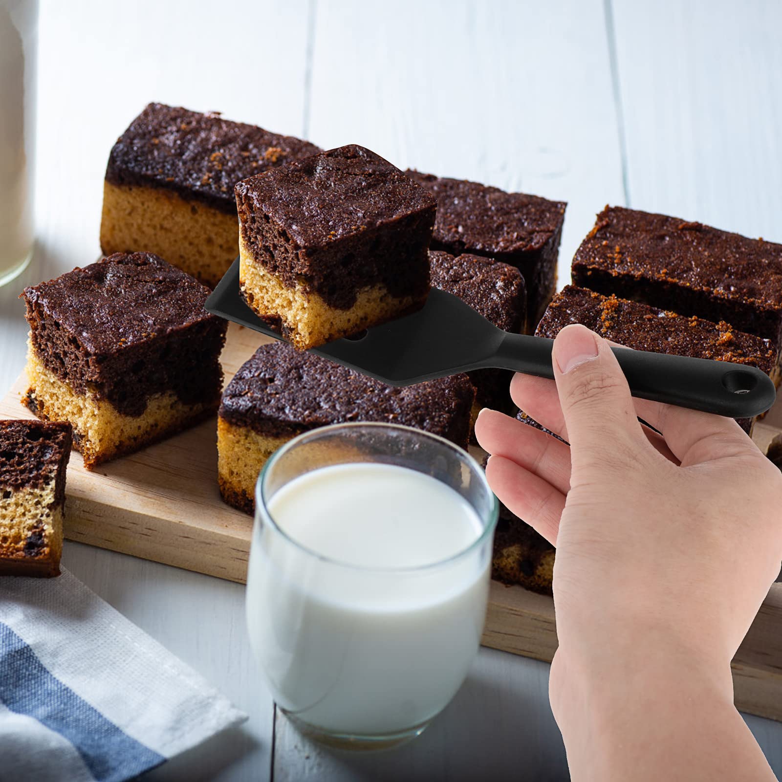 DLAND 2 stuks Mini Brownie Serveerspatel Flexibele Anti-aanbak Siliconen Hittebestendige Koekjesspatel Sleuven Spatel voor Flip Egg in Kleine Koekenpan Koekjesbeslag Kookgerei Koken Bakken
