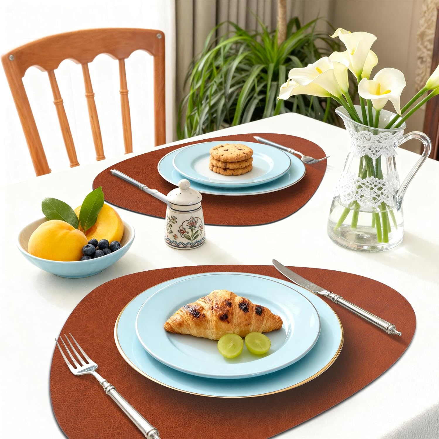 Round Placemats Set of 6, Heat Resistant Placemats, Waterproof Table Mats, Suitable for Dining Tables, Kitchens and Party Decorations