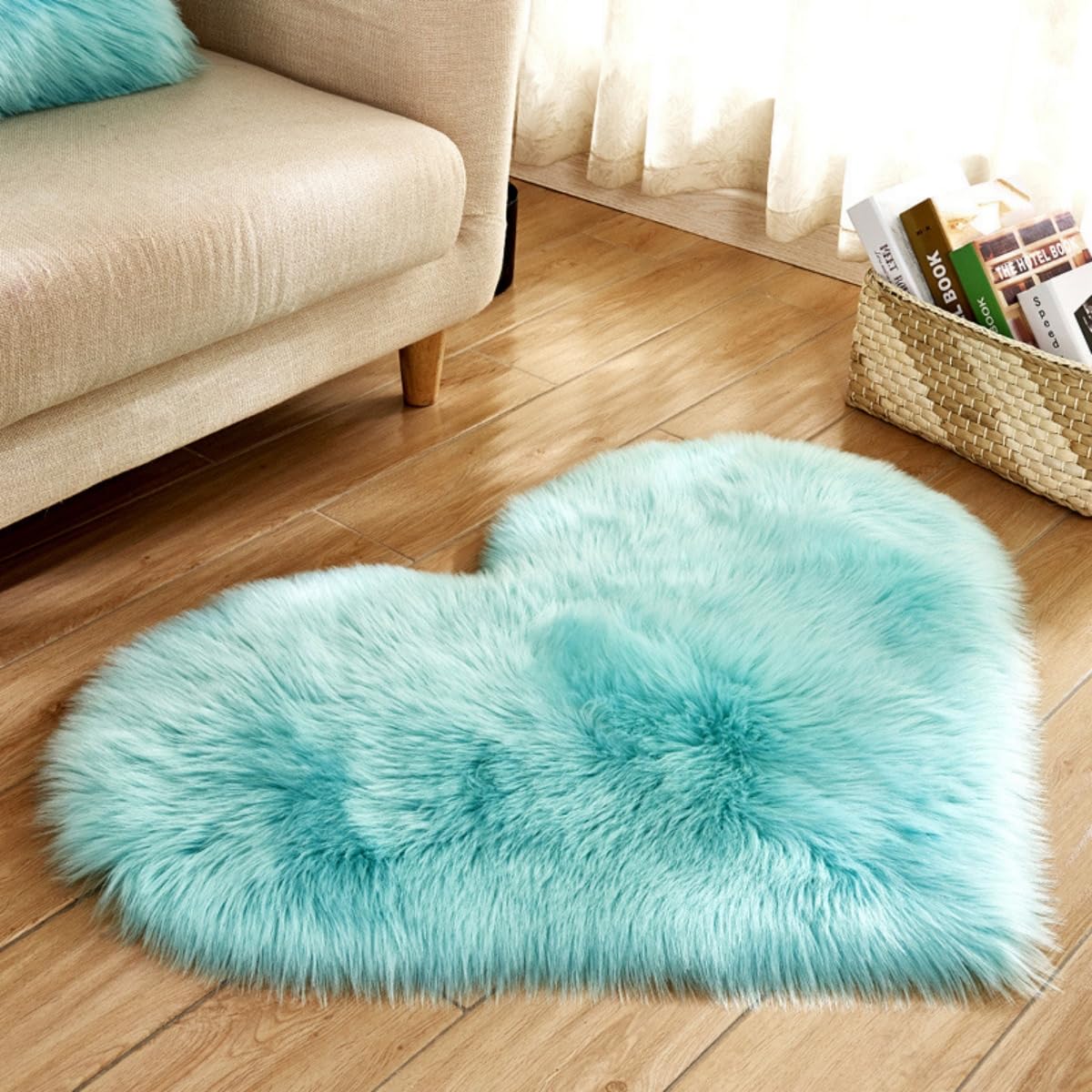 BWGHBH Fluffy Faux Fur Heart Shaped Area Rug Soft Fuzzy Carpet Home Decoration Wedding Party for Bedroom Living Room Bedside 50x50cm Light Blue