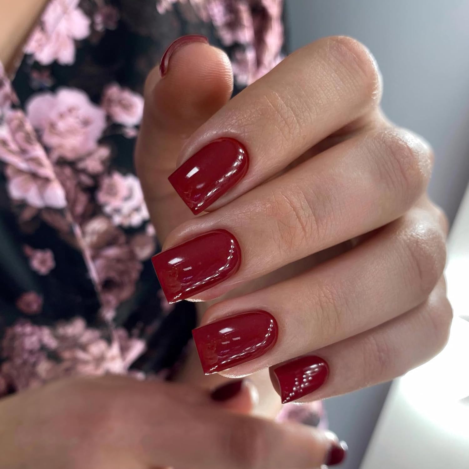 KQueenest Acrylic Press on Nails Short Medium Square, Red False Nails Short Coffin, Glossy Natural Solid Color Fake Nails Set - Image 2