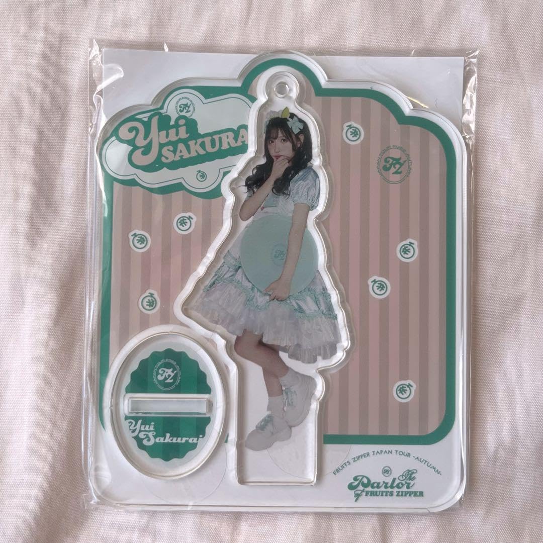 Amazon.co.jp: FRUITS ZIPPER 櫻井優衣 パーラー衣装 アクスタ : おもちゃ