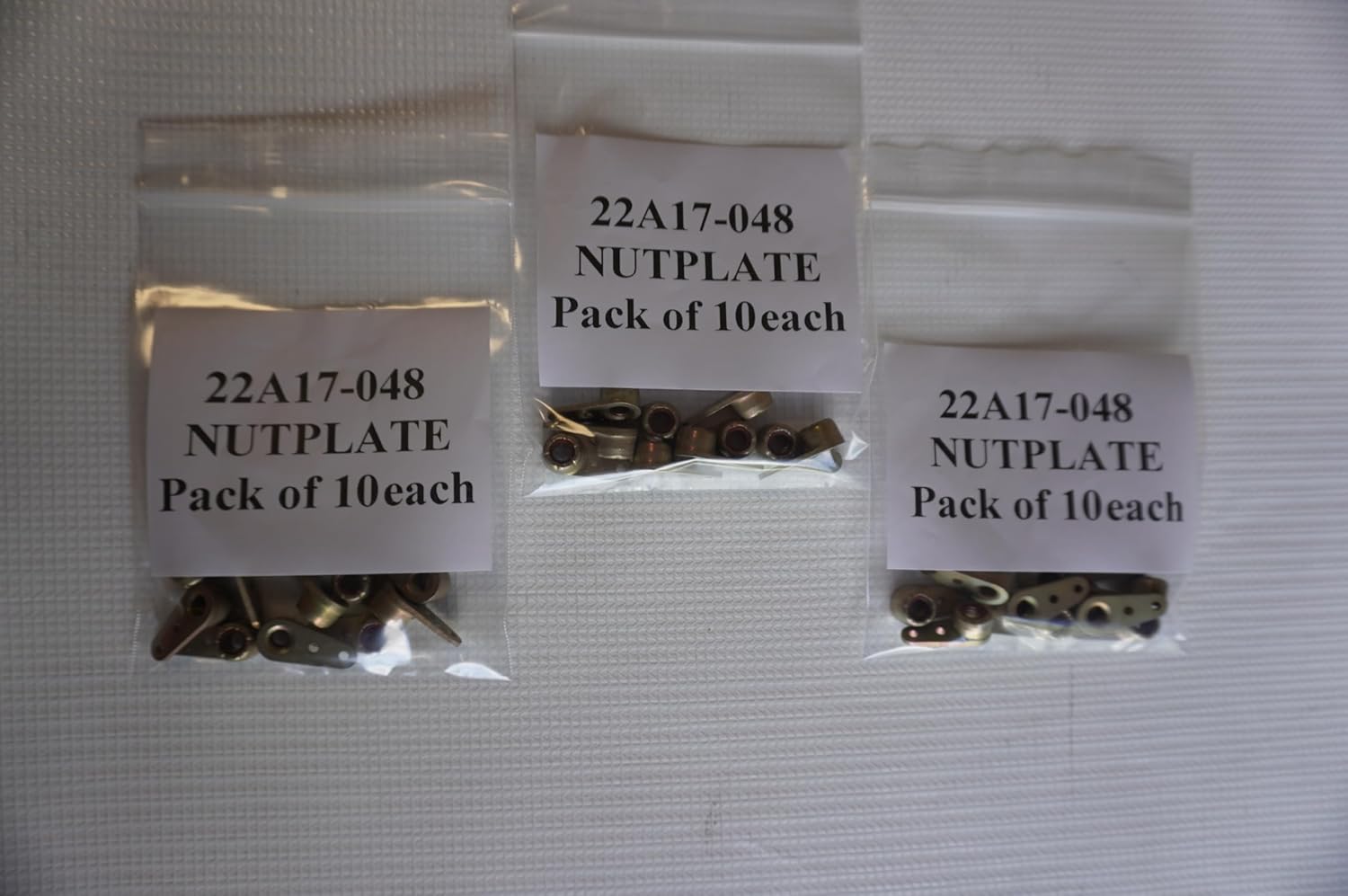 Nutplate 22A17-048 Steel Nut, Sel-Locking, Plate 10ea/ Pack for Aircrtaft