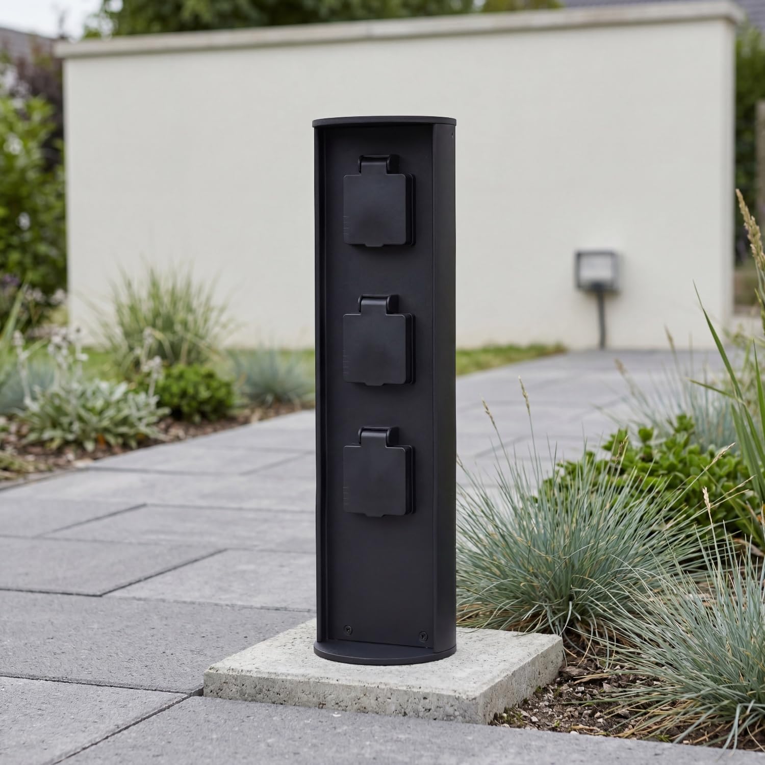 Licht-Erlebnisse Außensteckdose Garten Aluminium Schwarz IP44 3500W Steckdosensäule 3 fach wetterfest Stromverteiler außen 40 cm Steckdose Energiesäule