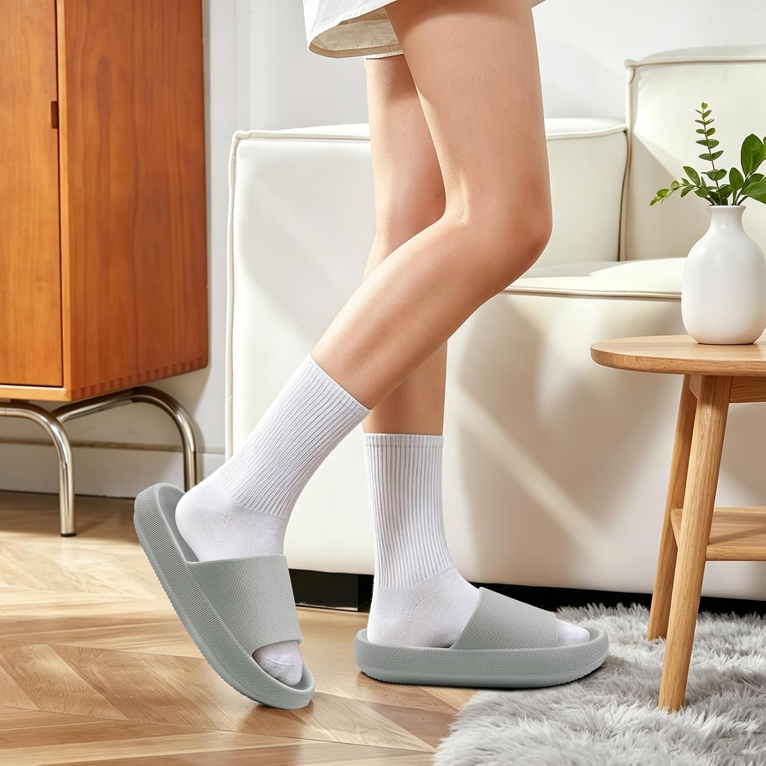 Womens Pillow Slippers Cloud Slides for Mens House Slippers Home Slides Non Slip Shower Slides Bathroom Soft Thick Sole Beach Women Shoes Sandals Indoor/Outdoor Home Slippers