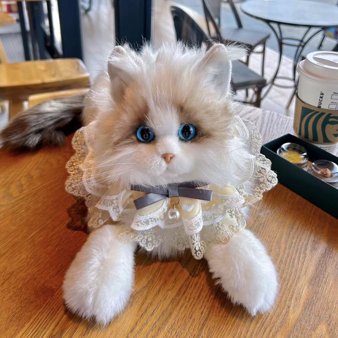 PlüSchtier Katze Niedlich Katzen Deko Realistische Ragdoll- Kuscheltier Flauschig Und Weich PlüSchtiere Stofftier Katze Geschenke FüR Jungen Und MäDchen (25 * 18cm,Standard)