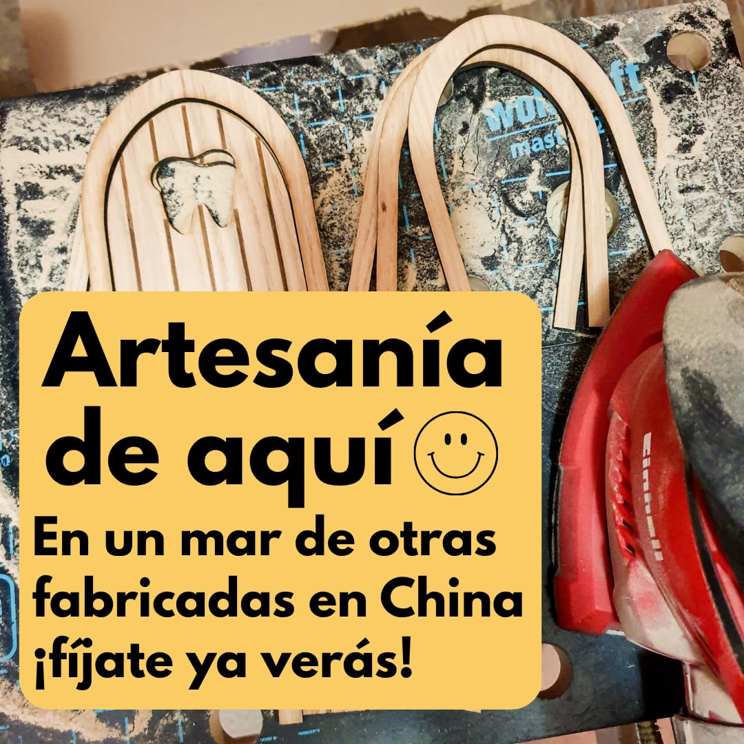 7GANSOS Nueva Puerta Ratoncito Perez que SE ABRE hecha en MADERA Y MINT Pieza chapada en roble con ESTRELLAS QUE SE ILUMINAN. Diseñada para decorar una habitación infantil mágica. HECHO EN ESPAÑA