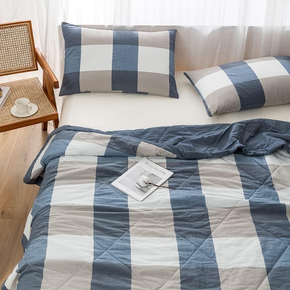 NTCOCO Summer Lightweight Comforter Set,Thin Quilt,100% Washed Cotton,Machine Washable,Soft Comfy Breathable Can Sleep Naked(Twin,Blue White Grey Grid