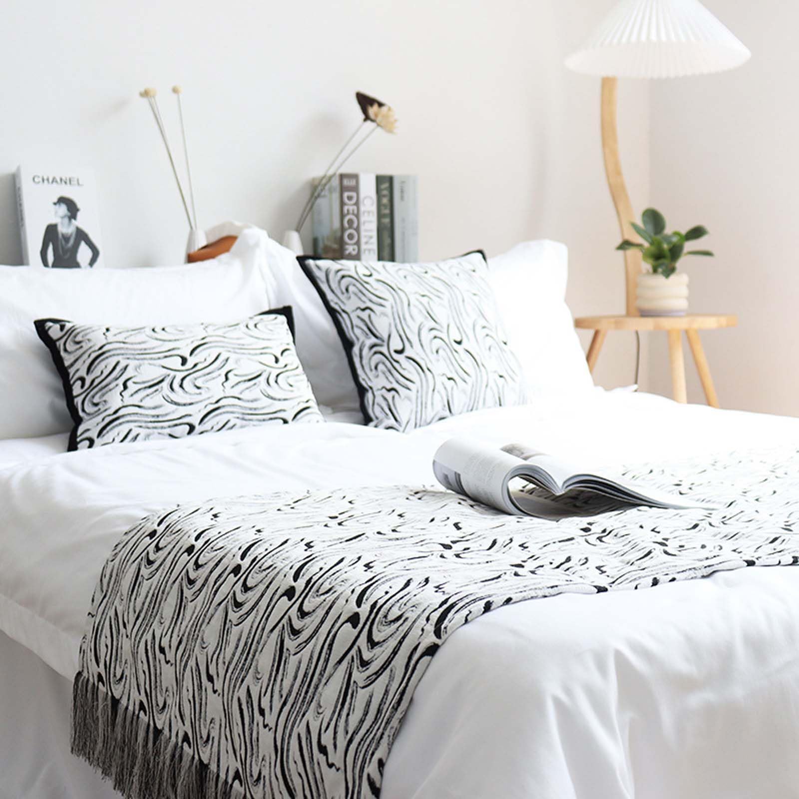 Chemin de lit géométrique idéal pour sublimer l'ambiance d'une chambre d'hôtes