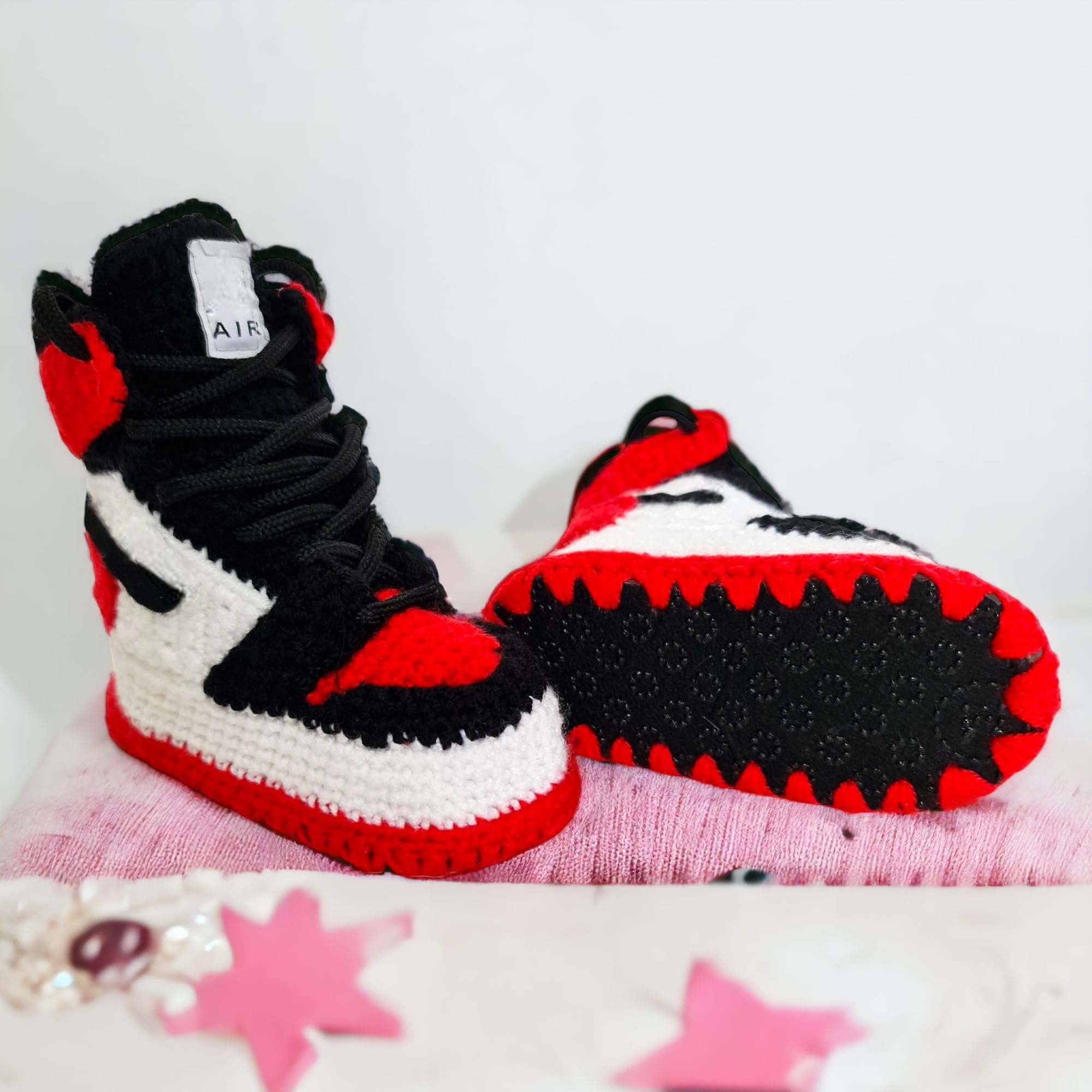Baby handgemachte individuelle Booties, Neugeborenen Häkel Hausschuhe, Kleinkind gestrickte Sneaker, gemütliche Fleece Krabbelsocken, Lauflernschuhe, weiche Baumwolle Natur Kinderschuhe