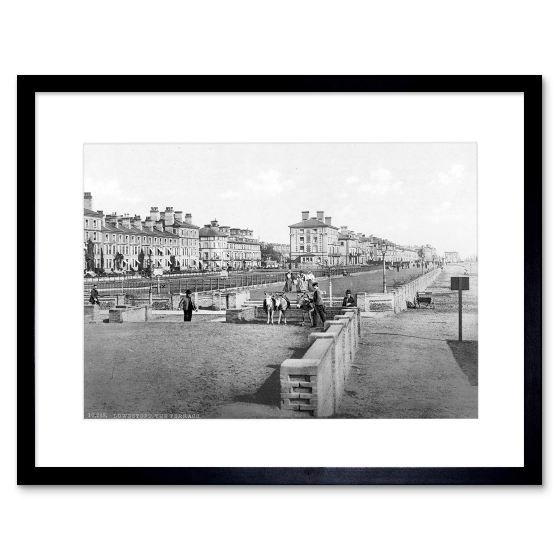 Wee Blue Coo Lowestoft The Terrace England Vintage History Old BW Framed Wall Art Print