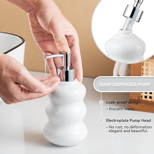 Miniatura 5 de Juego de accesorios de baño de cerámica blanca de 4 piezas con bandeja, dispensador de loción y vaso para una experiencia de baño lujosa