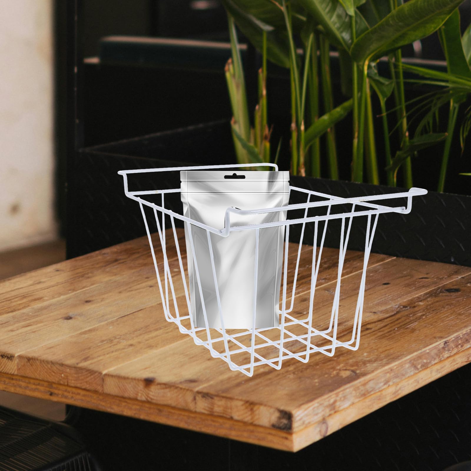 CLISPEED Organisateur de Congélateur en Métal Panier Suspendu pour Aliments Congelés, Grand Bac de Rangement Aéré Cuisine et Réfrigérateur