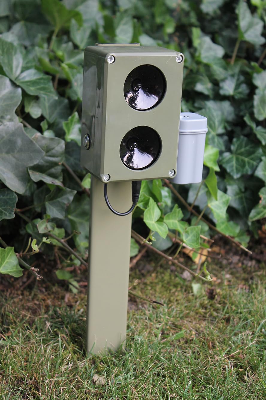 Ultraschall-Schädlingsvertreiber für Nagetiere, Mäuse, Ratten und Marder | einfach auf dem Magneten zu montieren | zum Vertreiben von Schädlingen | Hochfrequenzgerät | Schutz für Garten, Haus, Garage