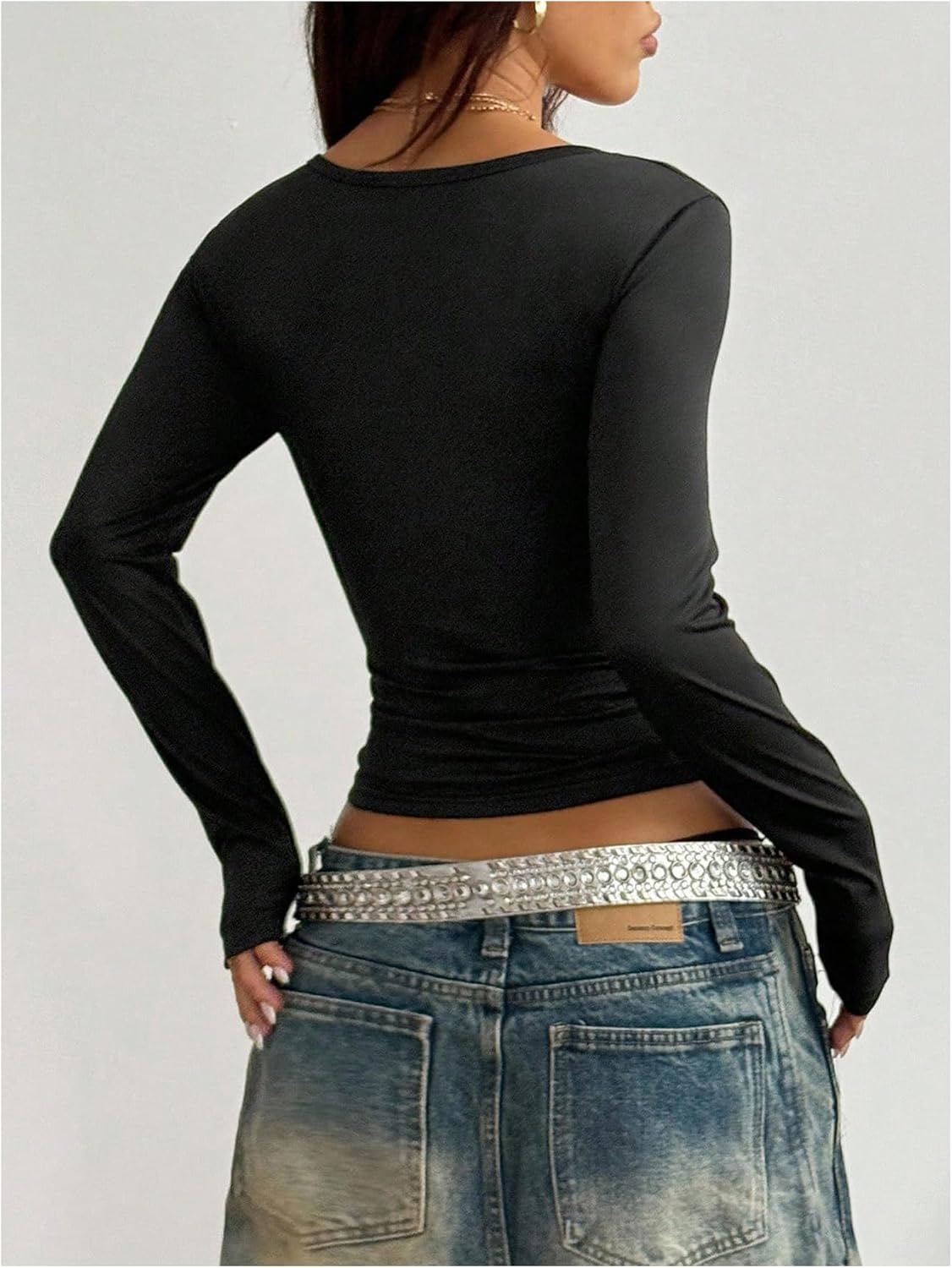 Women's Cropped Letter Graphic Tees Square Neck Long Sleeve T Shirts Slim Fit Y2k Tops - Image 2