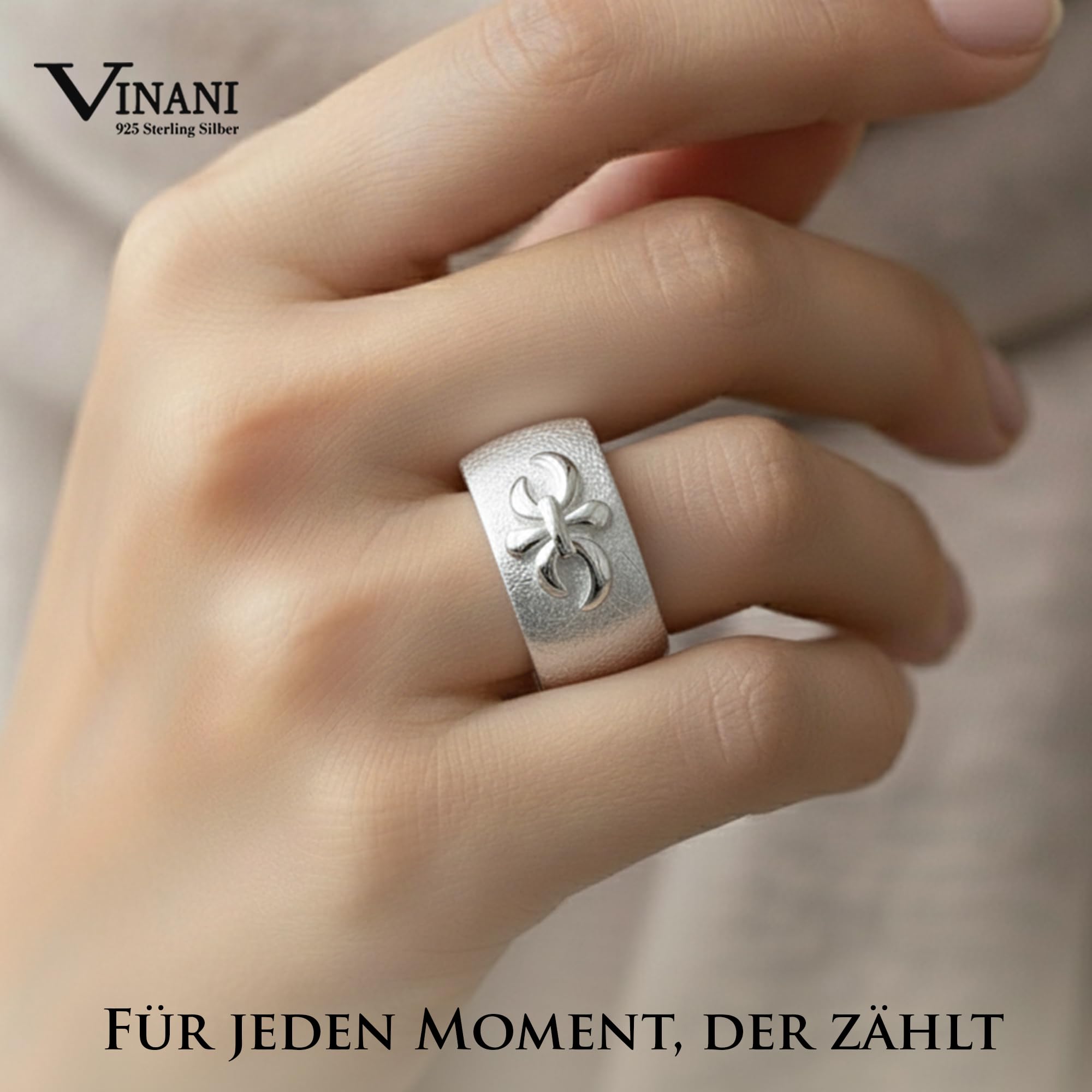 Vinani Damenring aus 925 Sterling Silber – Massiver, gebürsteter Ring mit Fleur de Lis Lilie & Ritter-Symbol, nickelfrei & antiallergisch, handgefertigter eleganter Silberschmuck