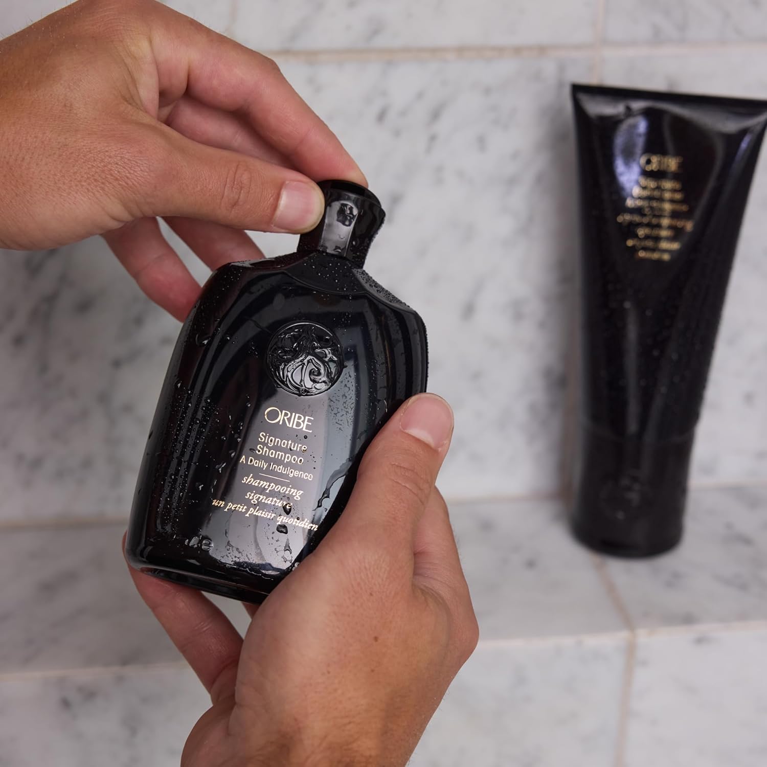 Oribe Signature Shampoo and Conditioner Bundle - Image 6