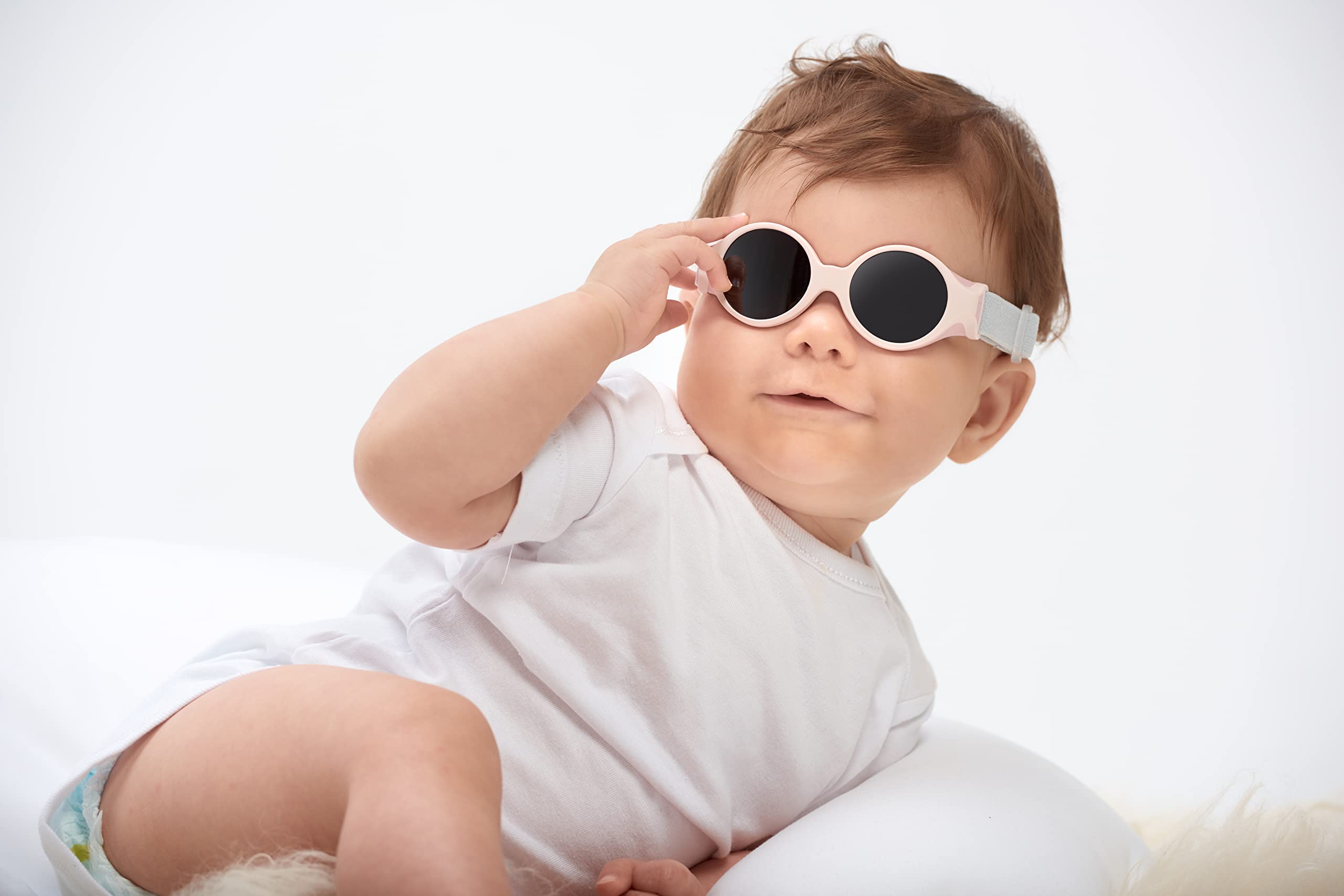 Béaba, Lunettes de soleil pour bébé 0-9 mois, Protection 100% UV - CAT 4, Protection Latérale, Confort Optimal, Bandeau élastique ajustable, Rose dragée