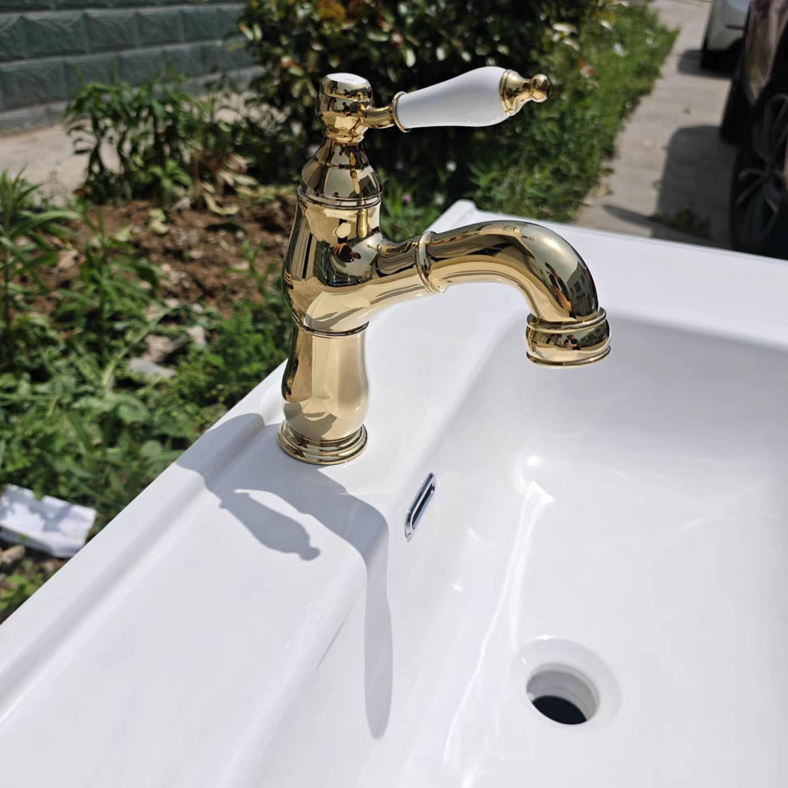 Miscelatore Lavabo Rubinetto Lavandino Rubinetteria Bagno con Miscelazione Calda Fredda Cartuccia Ceramica Testata Fino a Molti Cicli Funzionamento, Oro Zirconio, Estraibile