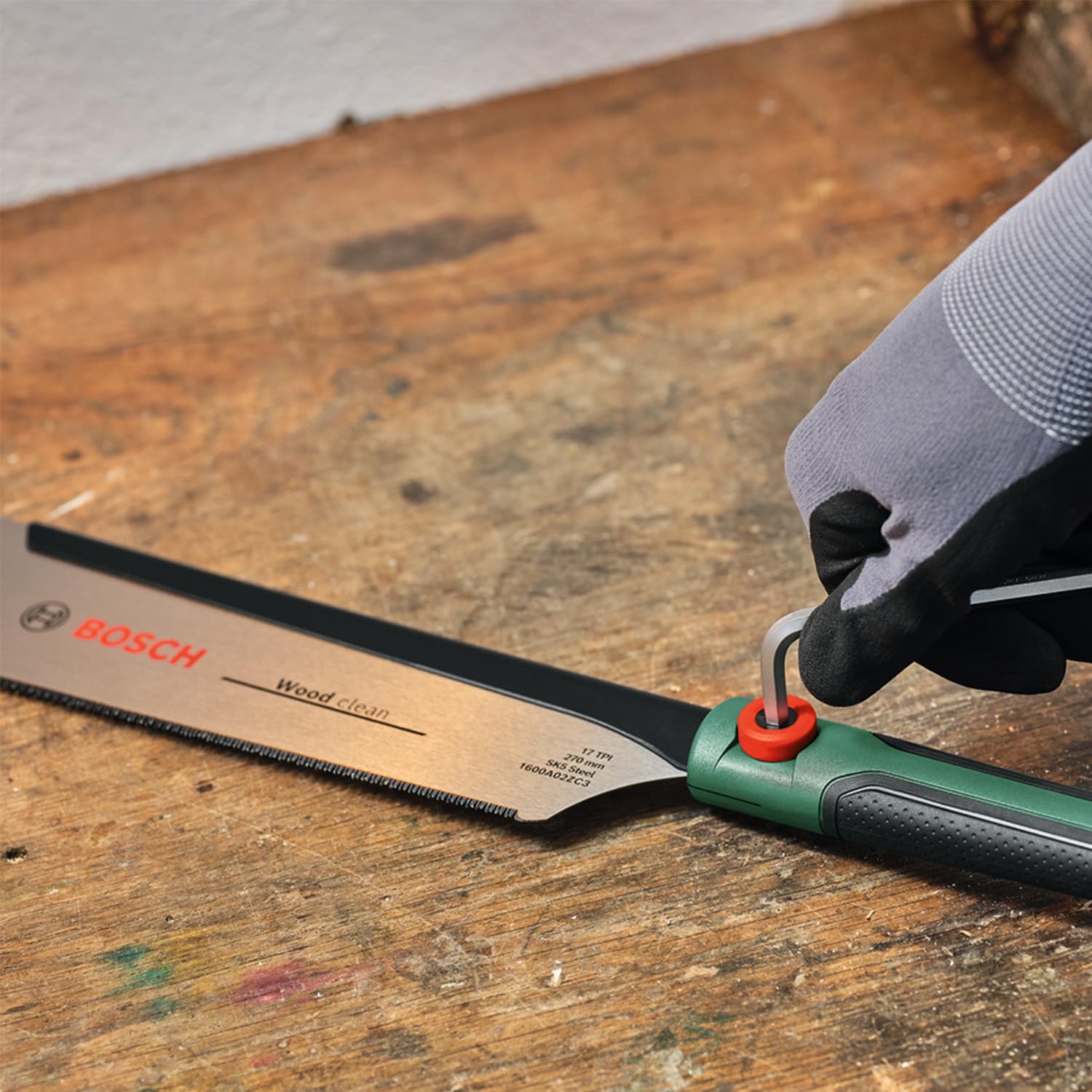 Bosch Scie japonaise Dozuki 270 mm (scie à tirer pr coupes droites précises dans bois/plastique ; lame acier SK5 flexible ; dents fines ; 17 TPI ; poignée Softgrip extra longue)