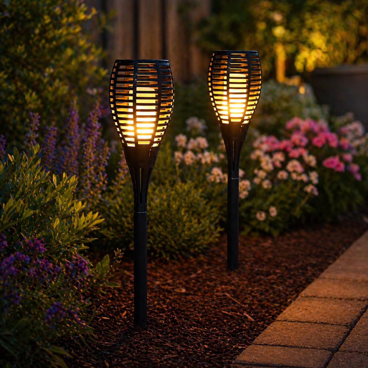 Garden Mile Set of 2 Solar LED Flaming Stake Light Garden Torch Lights with Realistic Flame Effect Waterproof Garden Lamp Stakes for Outdoor Yard Pathway Flame Effect