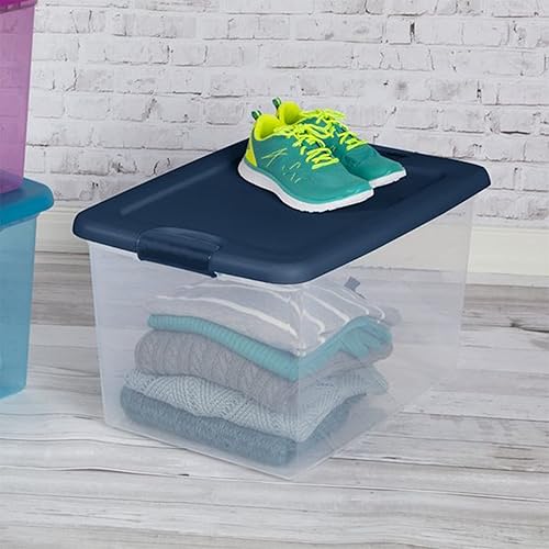 Vista 6 de Sterilite Contenedor apilable de plástico transparente de 64 cuartos de galón con tapas empotradas para organización del hogar, azul marino
