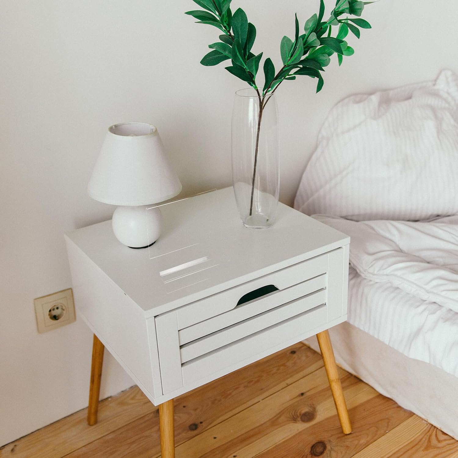 Gatuida Acrylic Scarf Display Stand and Scarf Organizer for Women, Single-Piece Hair Accessories Holder for Closet Storage and Shop Display