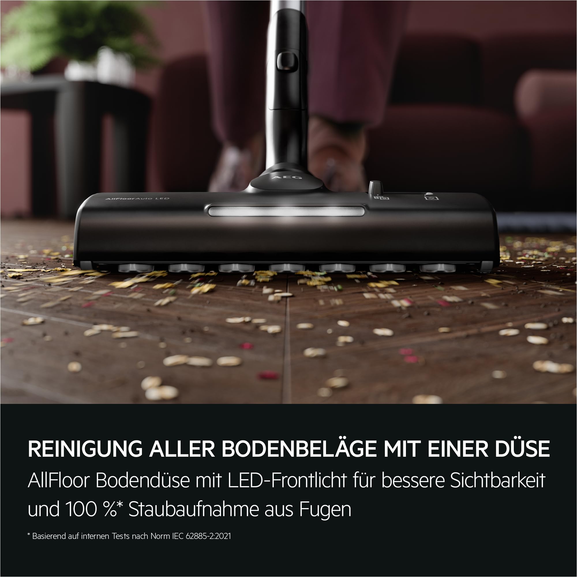 AEG Ultimate 8000 Staubsauger mit Beutel, Testsieger der Stiftung Warentest, hohe Saugleistung, Auto-Modus, Alle Böden, 48% Recyclingkunststoff, 3in1 Düse, HEPA-Filtration, 12m, LED-Licht, AB81U1SW