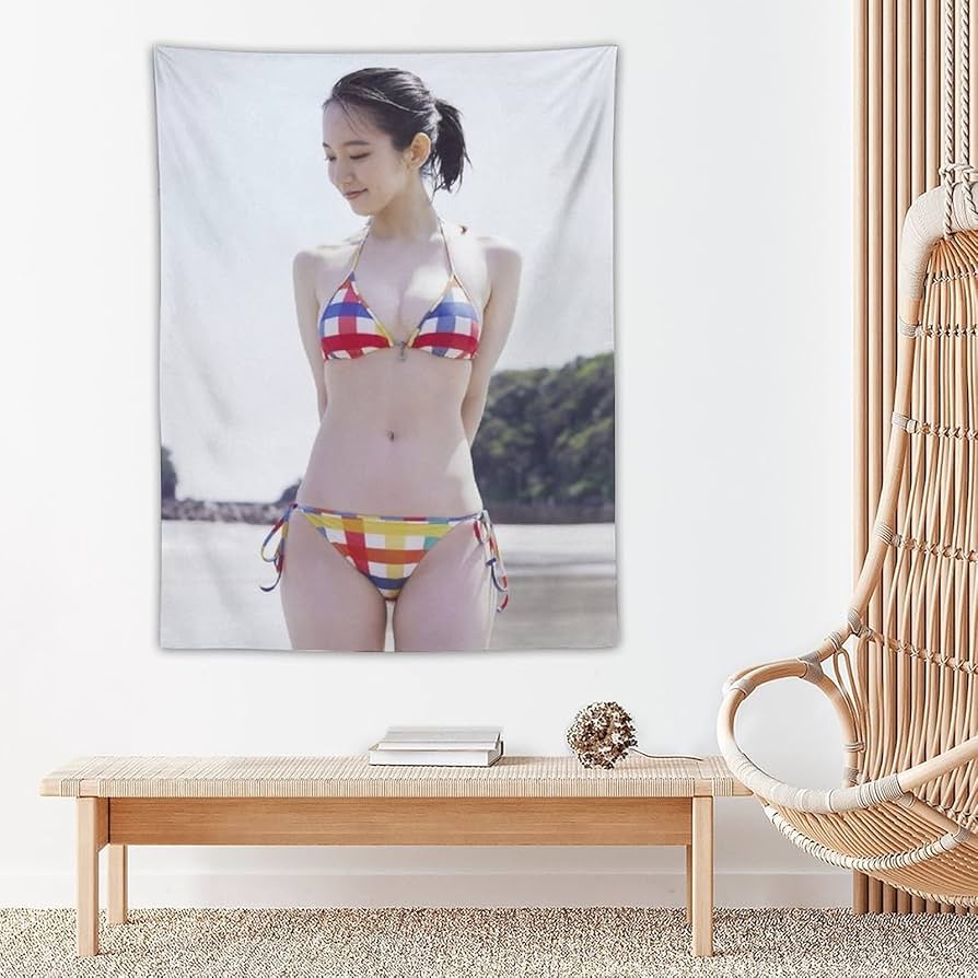 Amazon.co.jp: 吉岡里帆美少女水着グラビアポスターです (25