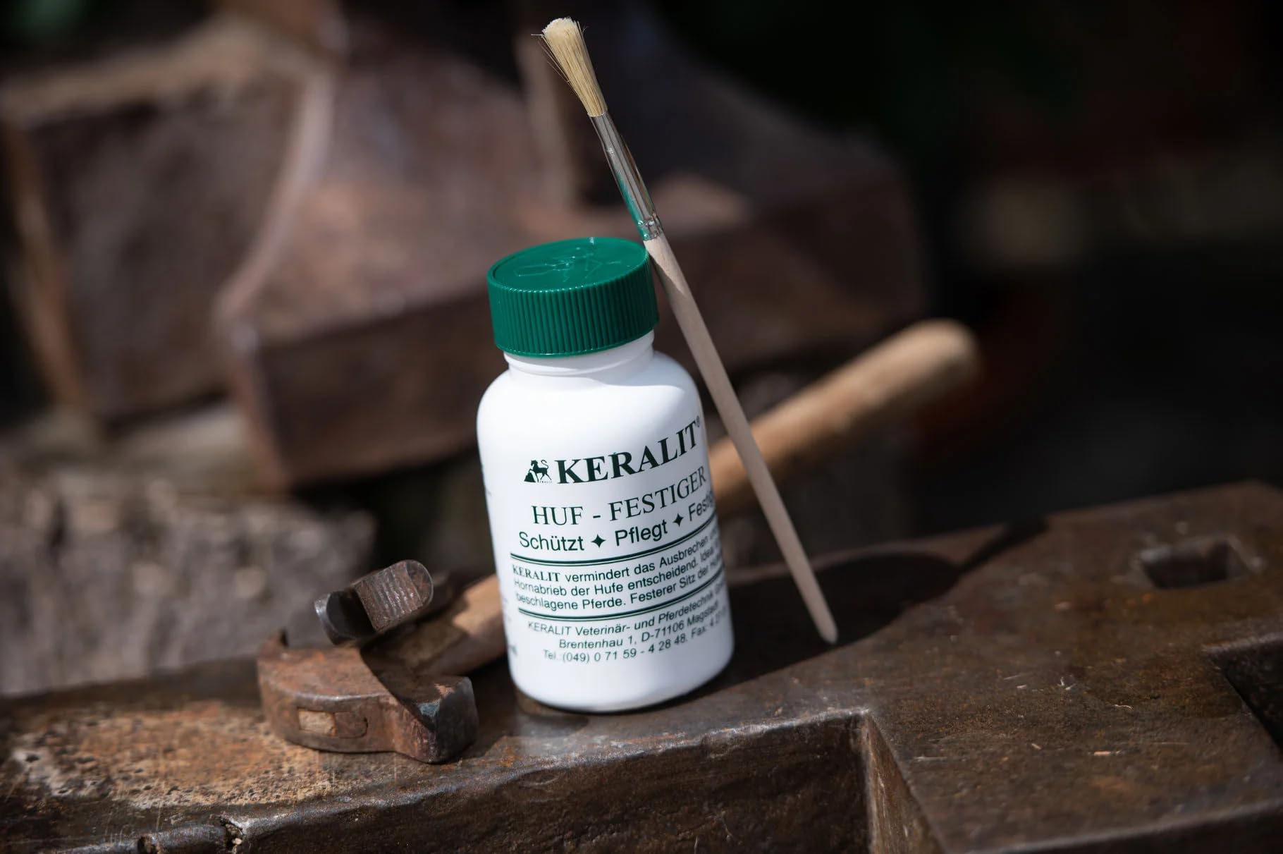 Keralit Huf-Festiger für Pferde – Hufpflege bei White Line Disease, lockeren Eisen & Hornabrieb – 250 ml