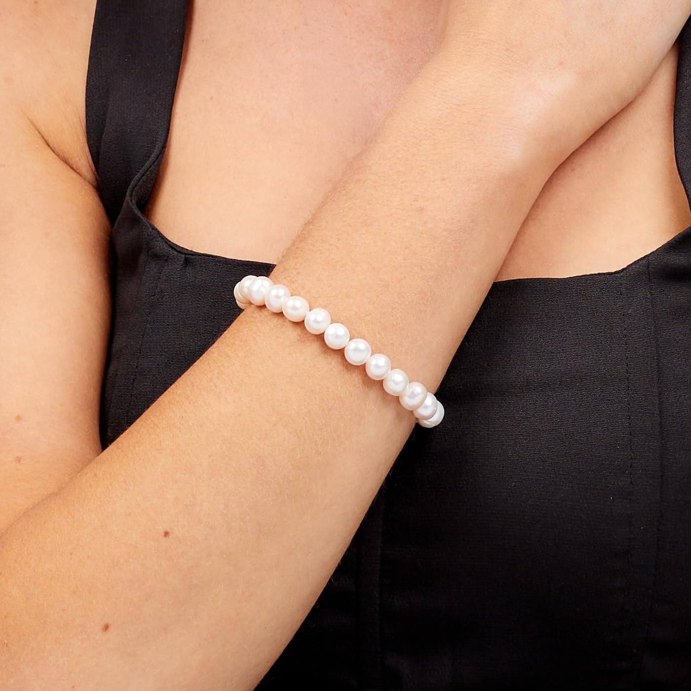 7-8mm White Freshwater Cultured Pearl Elasticated Bracelet - Length 19cm/ 7.6" - Image 2