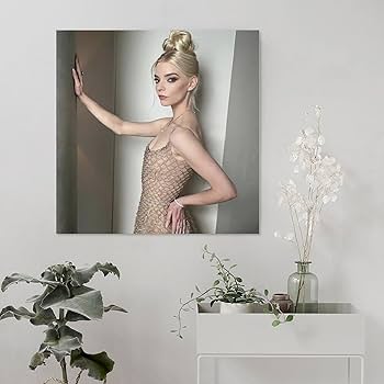 Amazon.co.jp: アニャテイラージョイ女優・モデルポスター18