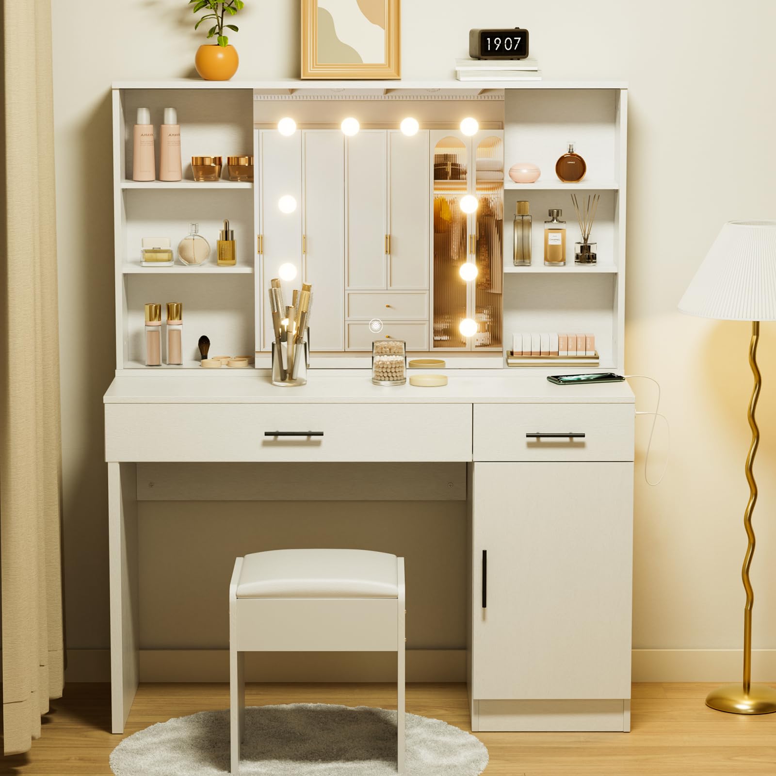 ROOMTEC Makeup Vanity 