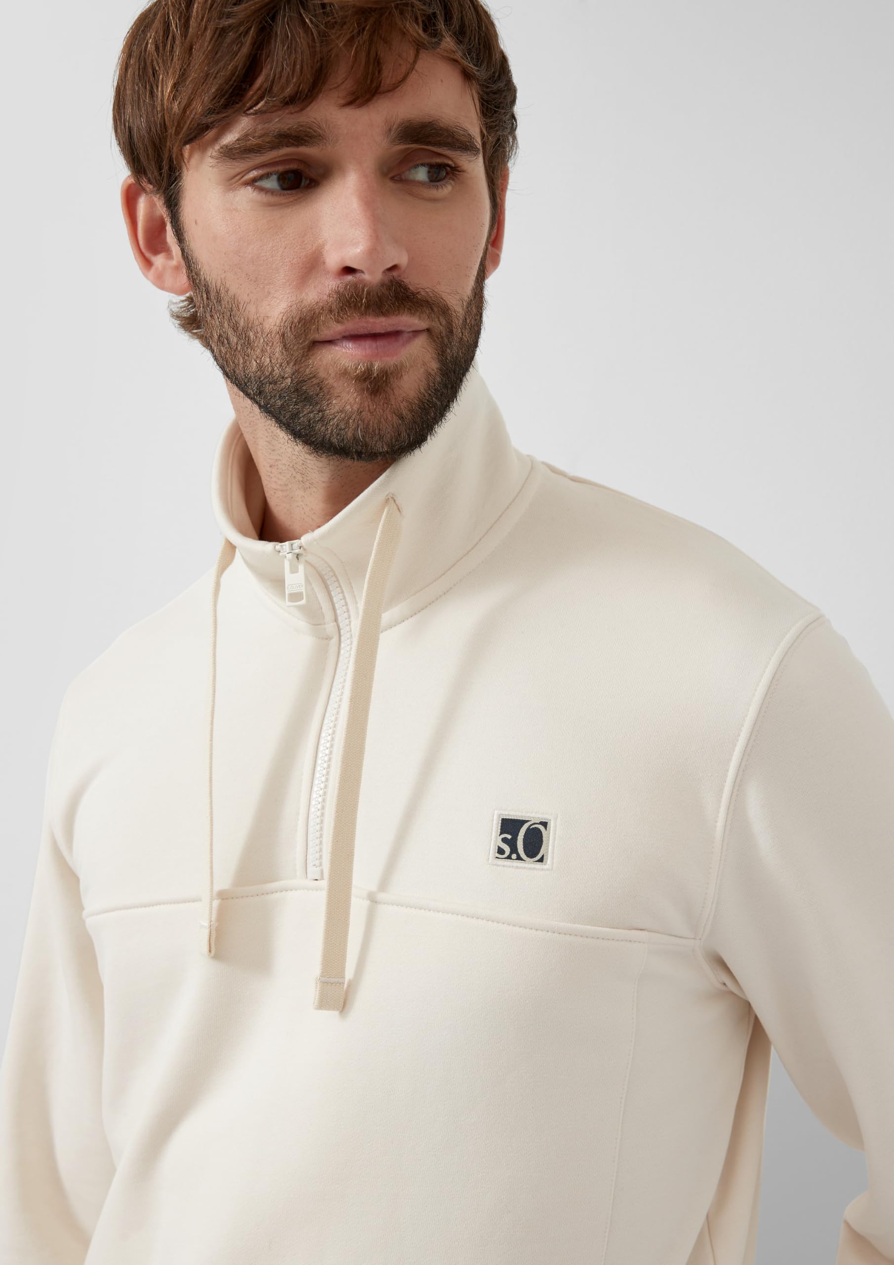 s.Oliver Sweatshirt mit Eingrifftaschen und Label-Patch