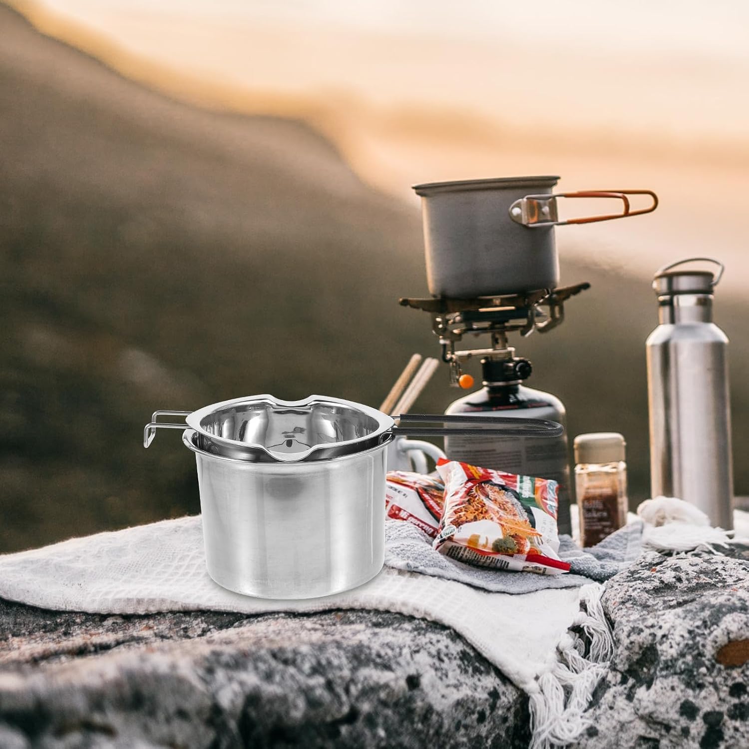 Double Boiler Melting Pot for Chocolate and Cheese with 400ml Capacity Lightweight Design Easy to Clean and Store Includes Spatula for Steaming Small Amount of Random Color