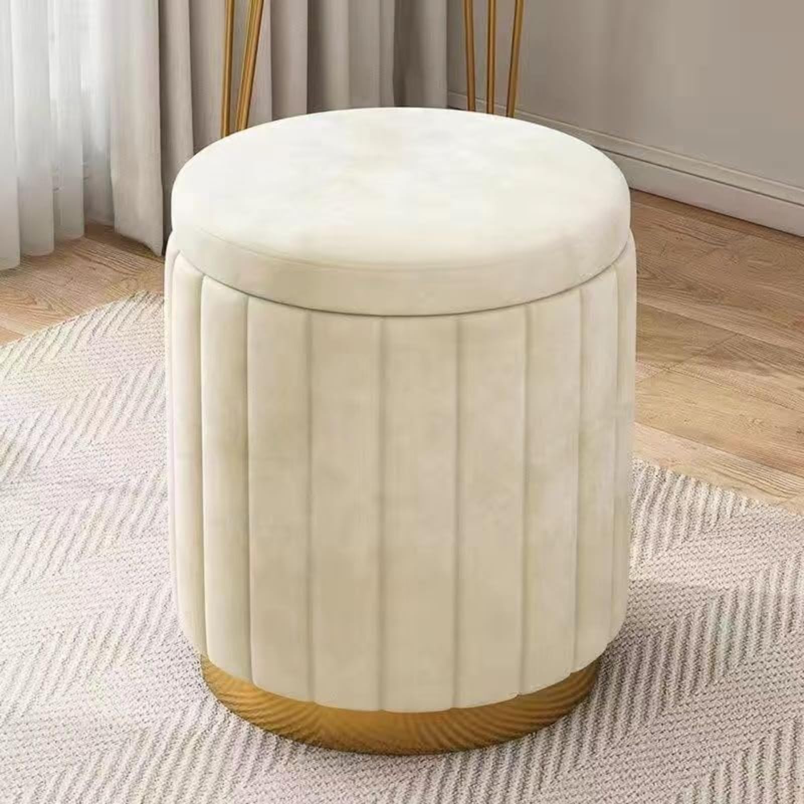Banc ottoman de rangement pour optimiser un couloir ou salon encombré