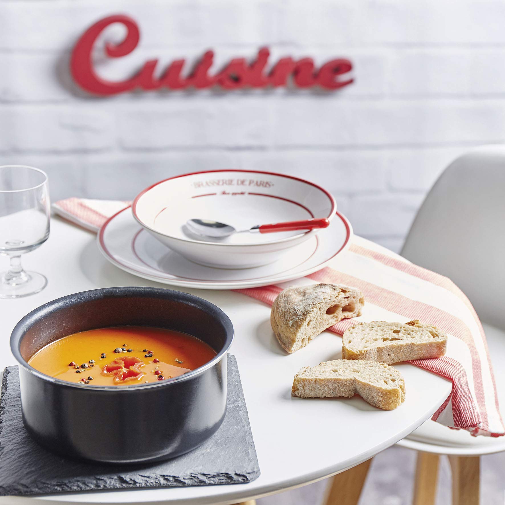 Sitram 712382, Batterie de cuisine 7 pièces : 3 casseroles + 3 poêles + 1 poignée amovible - Aluminium pressé - Tous feux dont induction, Noir