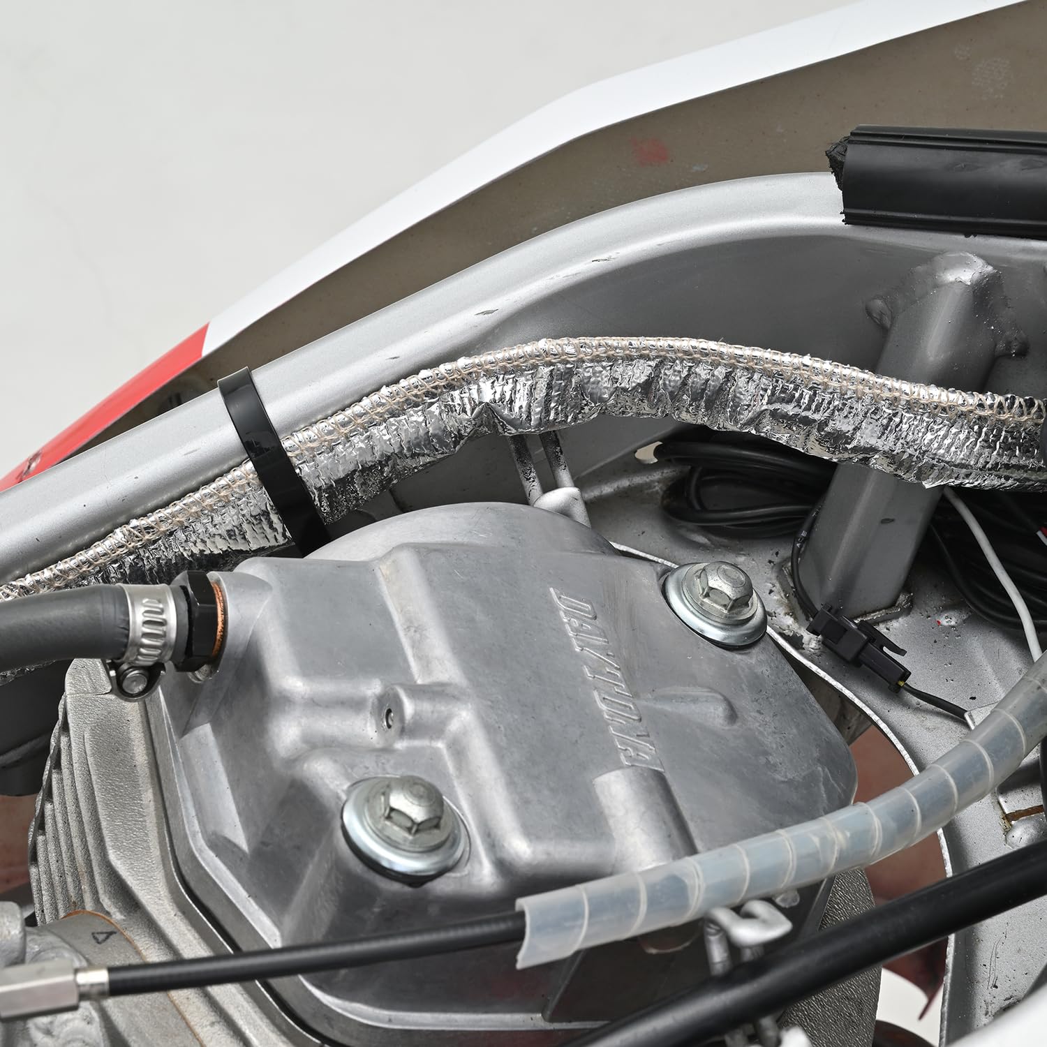 是国竜持 周年 アルミ Amazon.co.jp: デイトナ(Daytona) バイク用 アルミテープ 耐熱