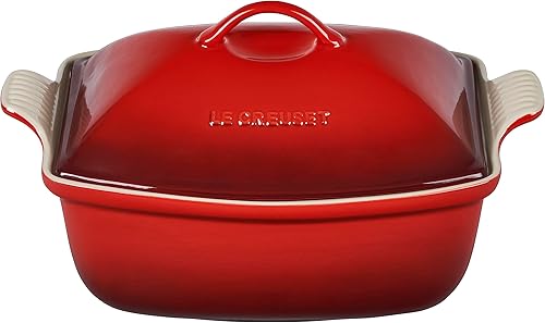 Le Creuset Heritage Stoneware - Panadero profundo con tapa, 4.5 cuartos de galón., Cerise