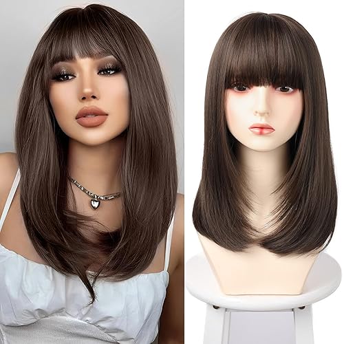 Aomuco Peluca de color marrón frío con flequillo para mujer, resistente al calor, peluca recta sintética de 18 pulgadas de largo, pelucas rectas