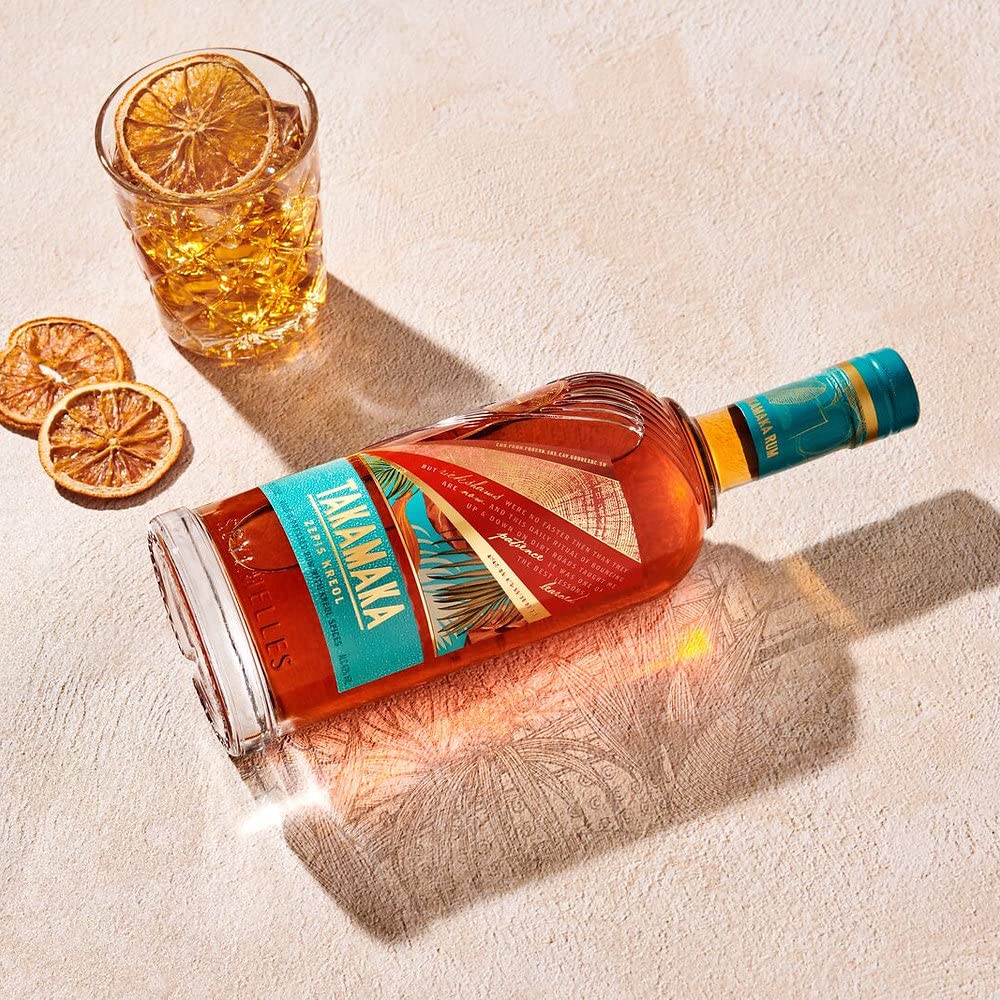 Takamaka - Zepi Kreol - Rum Speziato con Chiodi di Garofalo e Cannella, 43% Bottiglia da 700ml