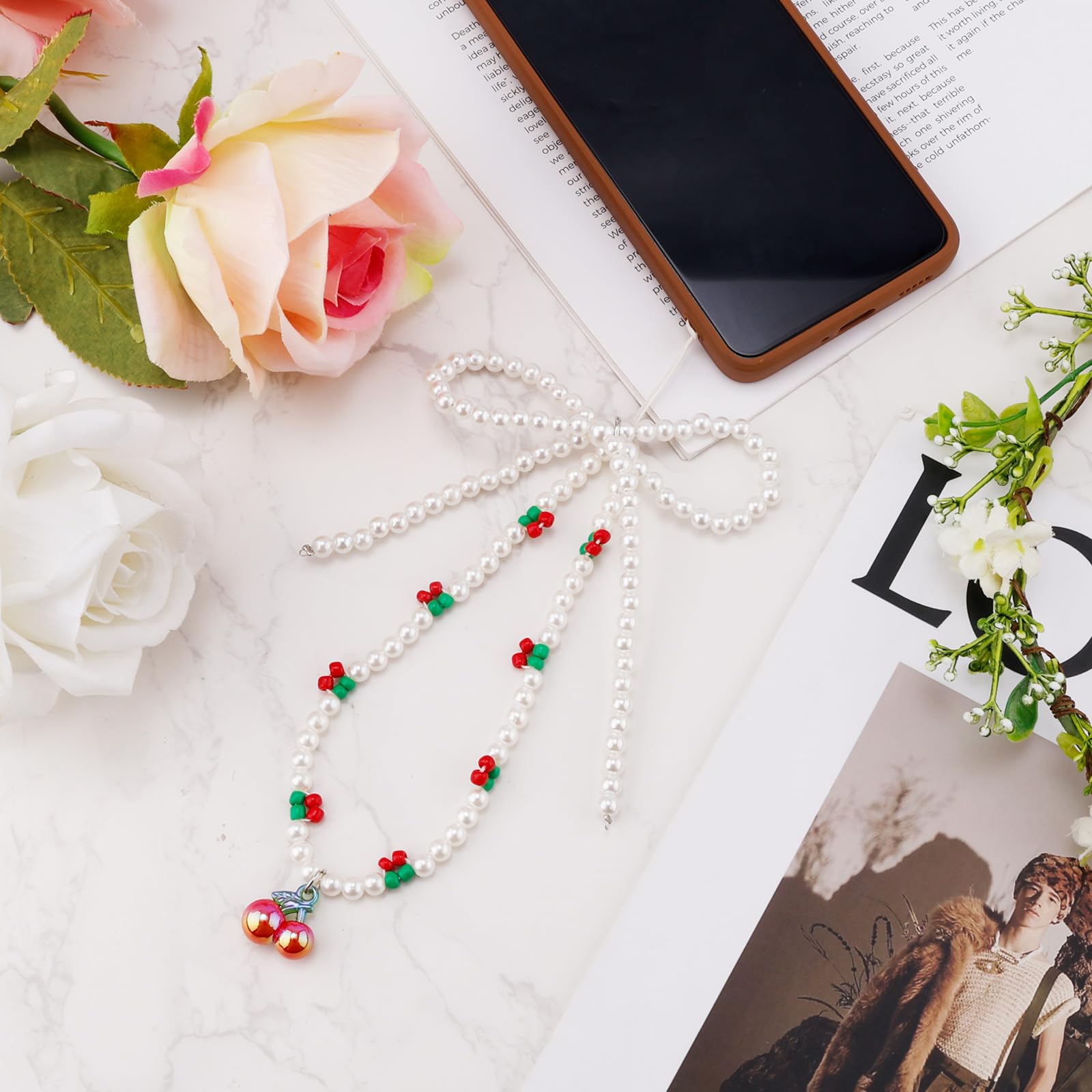 Pasek do Telefonu Cherry Phone Charm, Pasek na Nadgarstek Phone Charm Koralikowy Smycz do Telefonu Pasek na Nadgarstek Phone Lanyard Bransoletka dla Kobiet Phone Keyring Charm