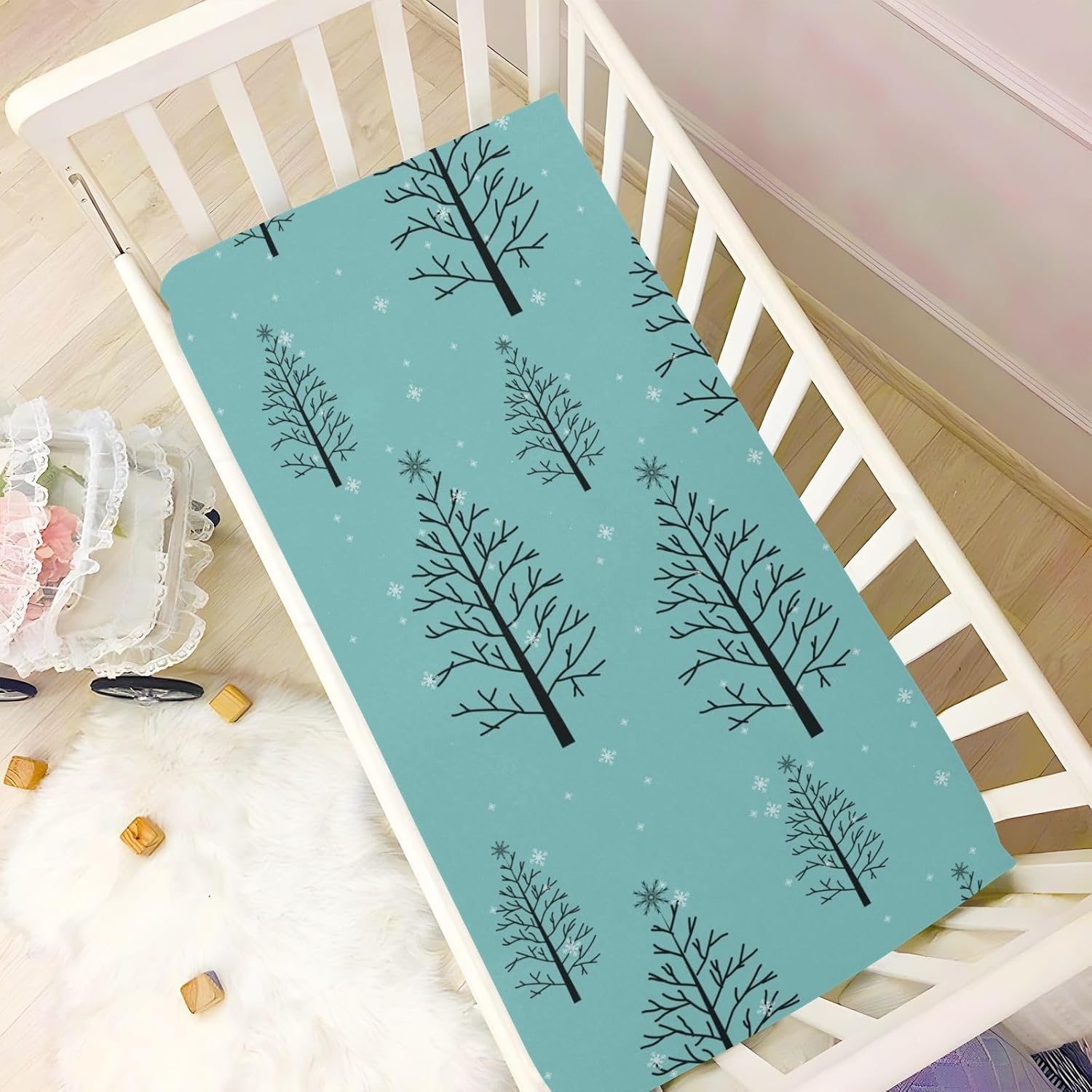 Christmas Tree and Snow Crib Sheets for Boys Girls Toddler Mattresses Cover Soft Breathable Mattresses Fitted Baby Bed Sheets Cute Fashionable Bed Cover 39"x 27"x 5"