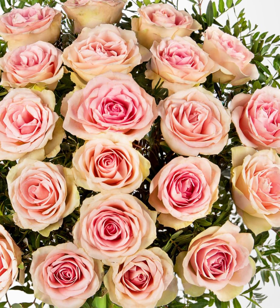 La Belle Composition florale fraîche livrée à la main – Cadeau élégant avec expédition le lendemain