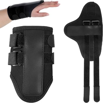 Golf Wrist Training Aid Golf Wrist Brace to Correct Wrist-Angle Golf-Alignment Aid for Beginners and Pros to Improve Swing Technique 25x15x1.8 cm